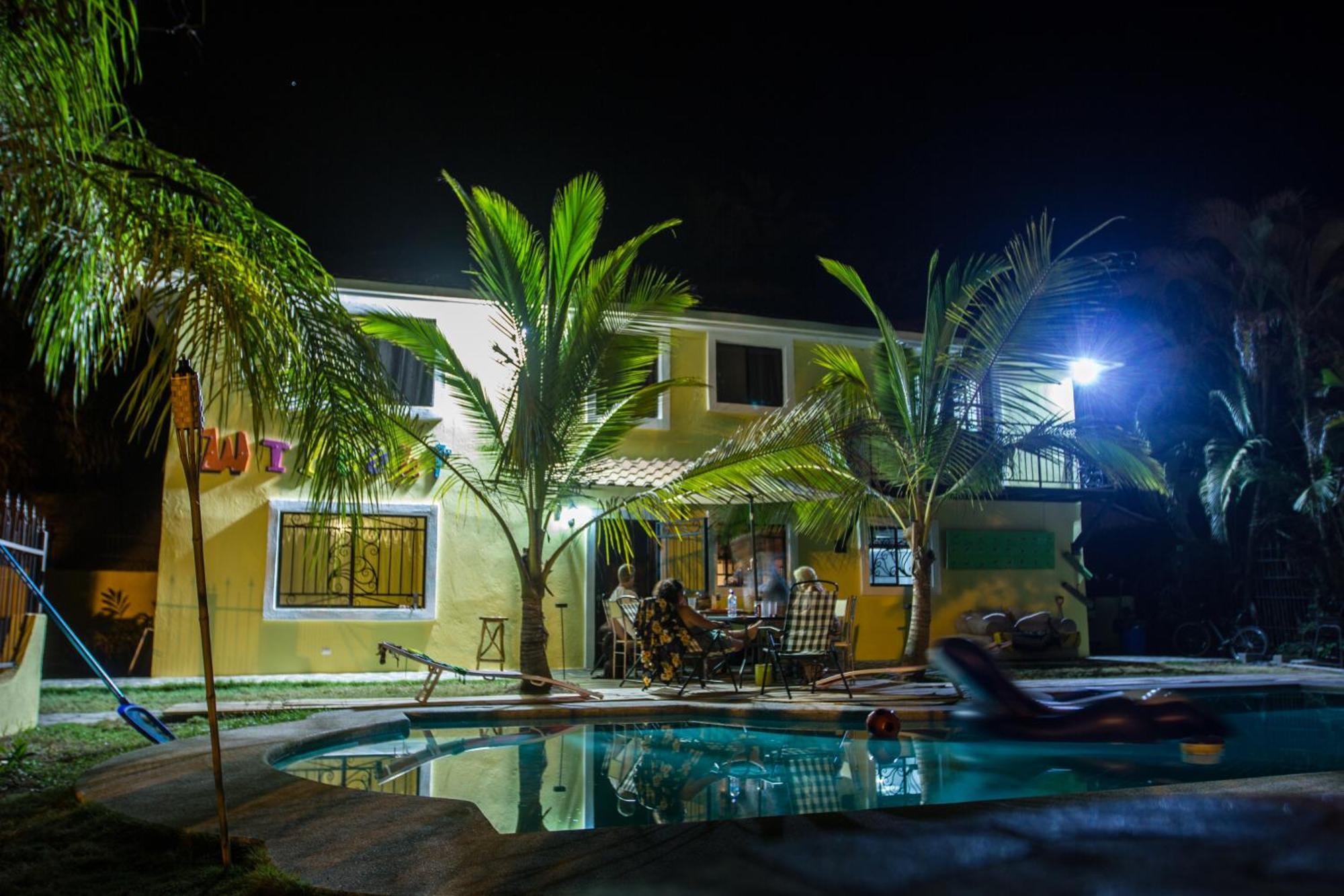 Wipeout Hostel Jacó Exteriér fotografie